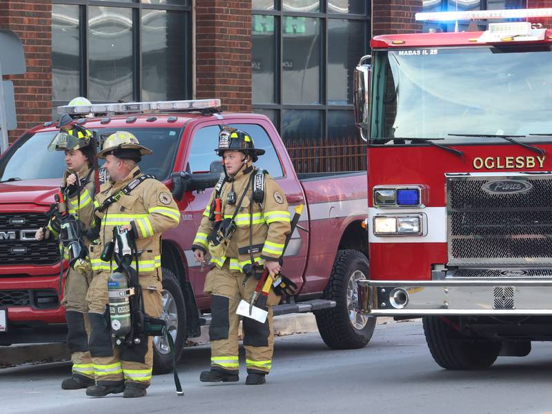 Two suffer smoke inhalation in fire at Peru restaurant