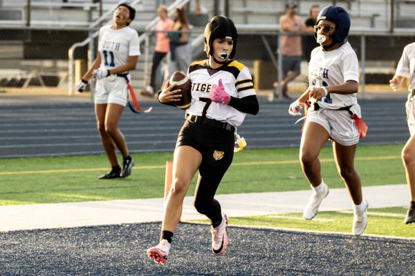 Joliet West spoils Plainfield South’s flag football debut