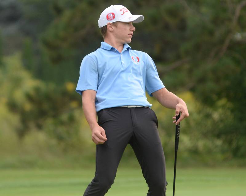 Oregon's Jackson Messenger leans back as he watches his ball clip the edge of the cup on Wednesday, Sept. 3, 2025 during a match with Rochelle at Silver Ridge Golf Course.