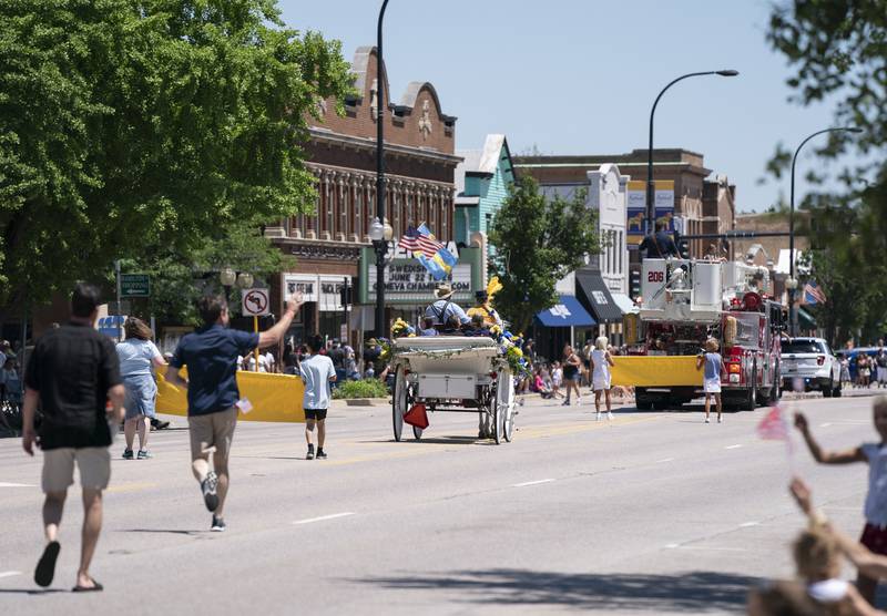 Photos Swedish Days Parade in Geneva Shaw Local
