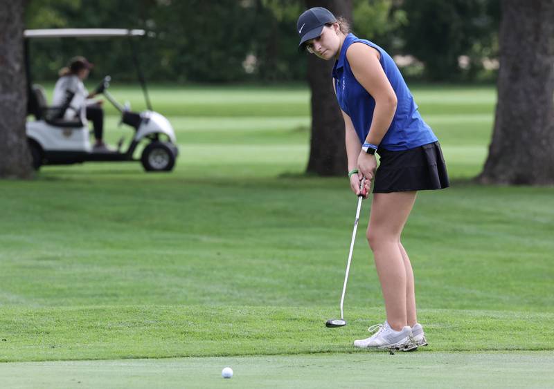 Geneva’s Joanna Brylka putts from the fringe of the green on hole 18 Thursday, Sept. 28, 2023, during the Class 2A girls golf regional at Sycamore Golf Club in Sycamore.