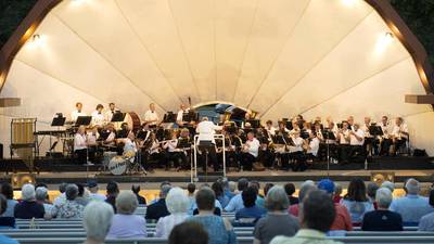 Vocalist Zachary Harris to perform with DeKalb Municipal Band