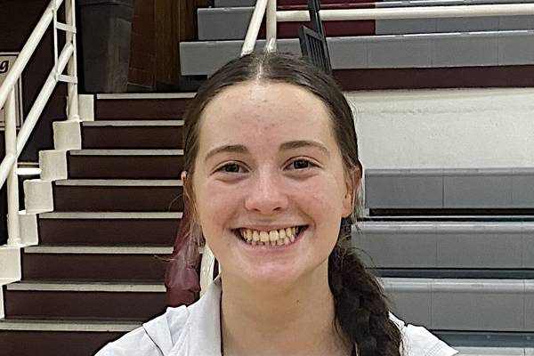 Morris overcomes first-set jitters to top Ottawa in opening volleyball match in new gym