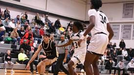 Former teammates Sean Reynolds, Unique Shaw square off as DeKalb faces Sycamore