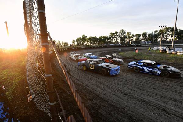 Races return Friday to Kankakee County Speedway under Eckhoff