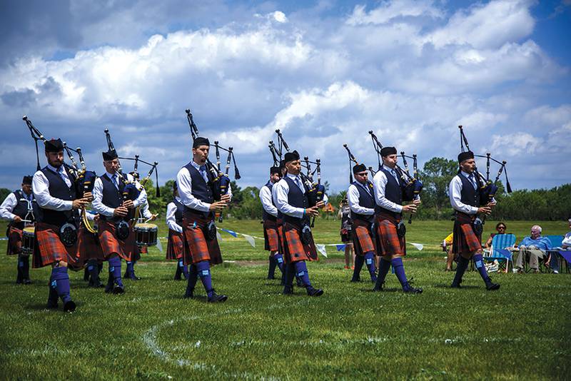 HIghland games bagpipers