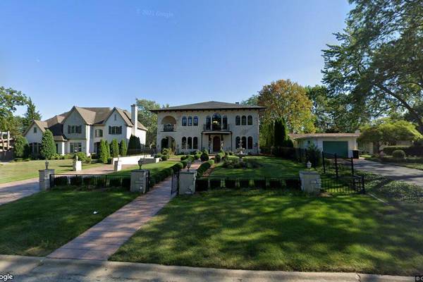Six-bedroom house in Hinsdale goes for $1.85 million