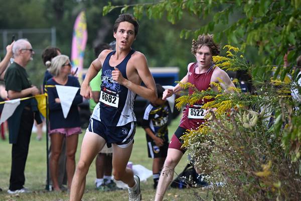 C-G’s Tenopir 1st at Warren, Jacobs’ Szymonik sets Kaneland course record: Saturday’s Northwest Herald roundup