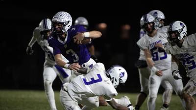 Photos: Wilmington defeats El Paso-Gridley in Class 2A semifinal playoff football