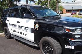 Two people suffer minor injuries following three-vehicle crash in Yorkville