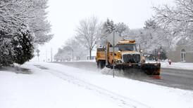 Snow on its way into northern Illinois today, likely to impact evening commute 