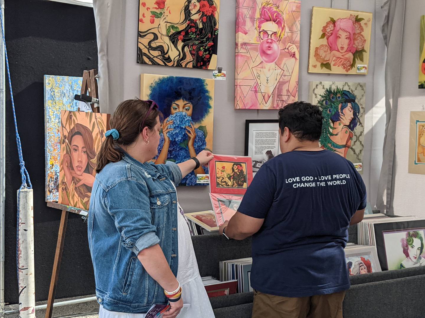Crowds flock to St. Charles Fine Art Show Shaw Local