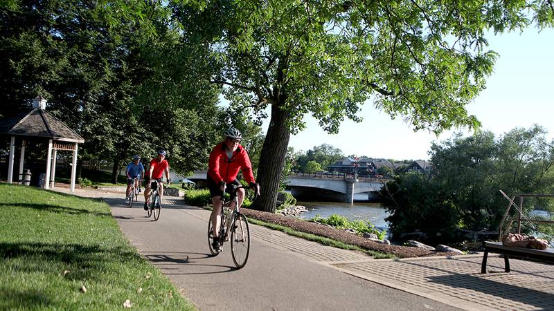Kayak, bike & run the Fox River Trail with these seasonal outdoor events 