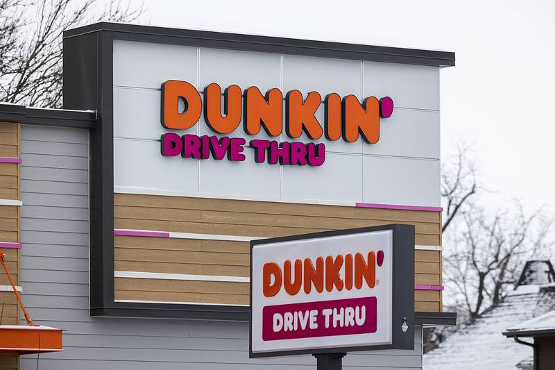 Dunkin Donuts at the corner of Galena and Chamberlin in Dixon is now open for business.