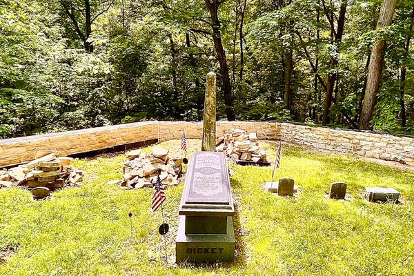 Guided tours to support Wallace-Dickey Cemetery restoration