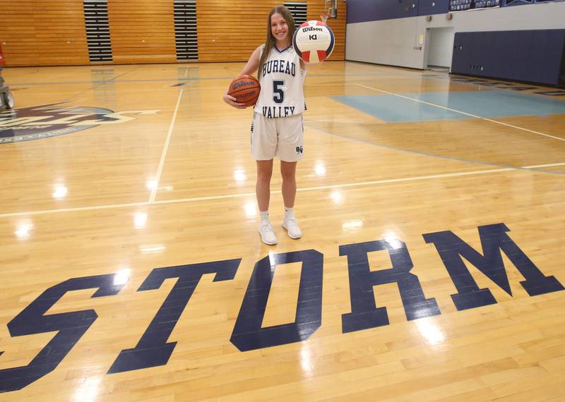Bureau Valley's Kate Salisbury is the 2023-2024 female athlete of the year.