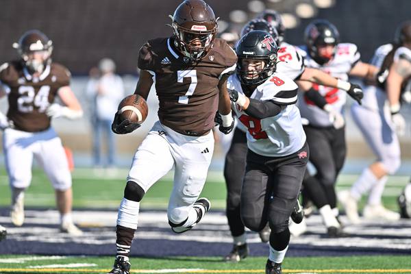 Joliet Catholic Academy looks to build football stadium on campus