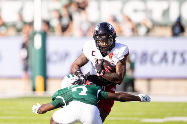 Josh Holst returns to QB1 but NIU drops sixth straight, 48-21 at Ohio