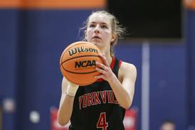 Macie Jones’ big shots help Yorkville, down to six healthy players, rally for win at Oswego