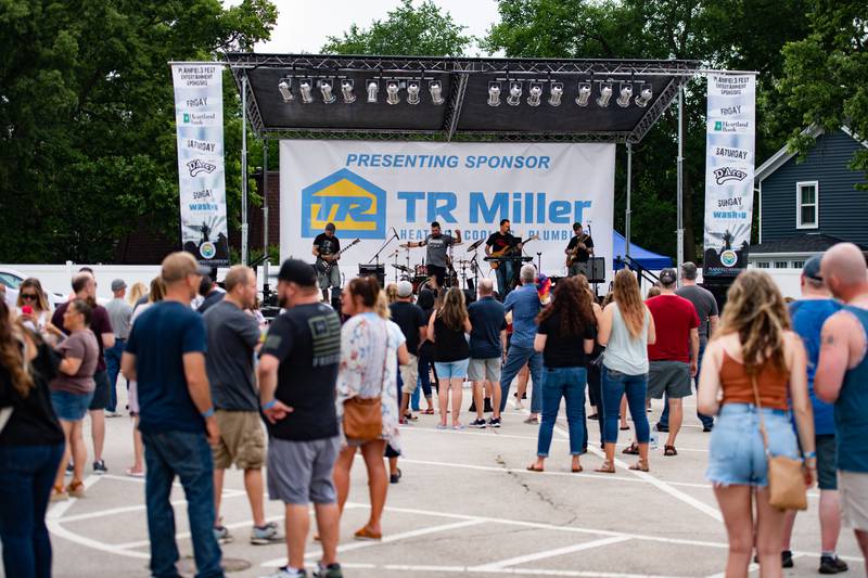 Plainfield Fest gives visitors a taste of downtown with food, music