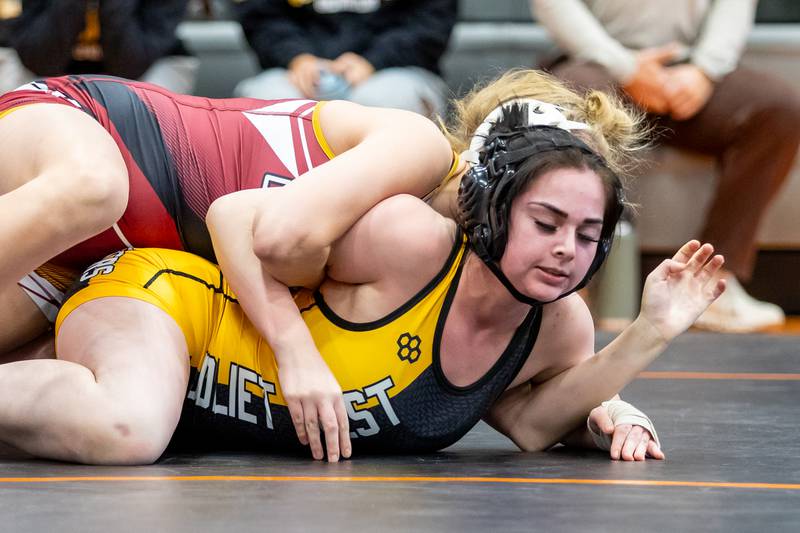 Joliet West’s Veronica Klobnak and Lockport’s Claudia Heeney compete in the 135 lb finals during the Minooka Girls Wrestling Thanksgiving Throwdown competition at Minooka High School on Nov. 26, 2026.