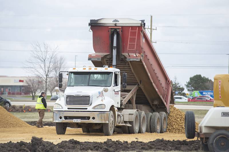 Construction has begun on a building for Take 5 Oil Change at 4204 E. Lincolnway in Sterling. Take 5 has around 600 company-owned and franchised service centers throughout the United States and Canada, including shops in Peru, Moline, Sycamore and other Illinois cities.