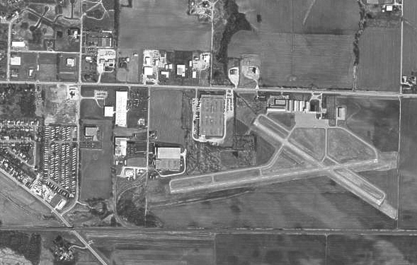 Dixon Municipal Airport/Charles W. Walgreen Field.