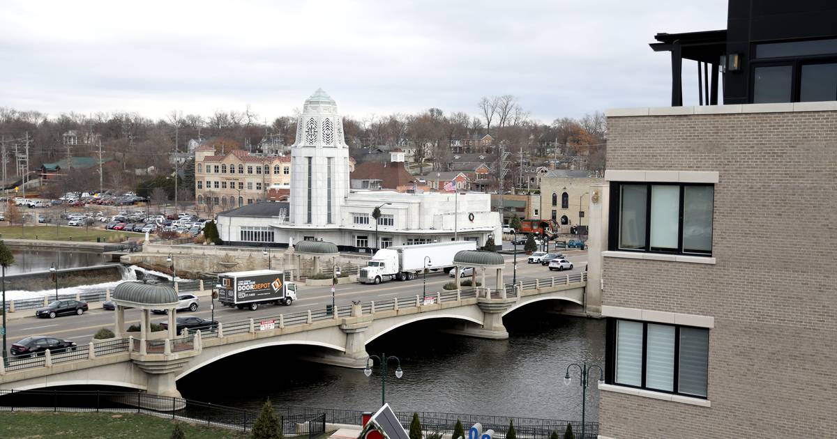 St. Charles considers regulations for short-term rentals, community members voice concerns