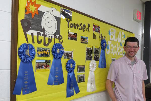 Amboy ag teacher keeps the ship steady
