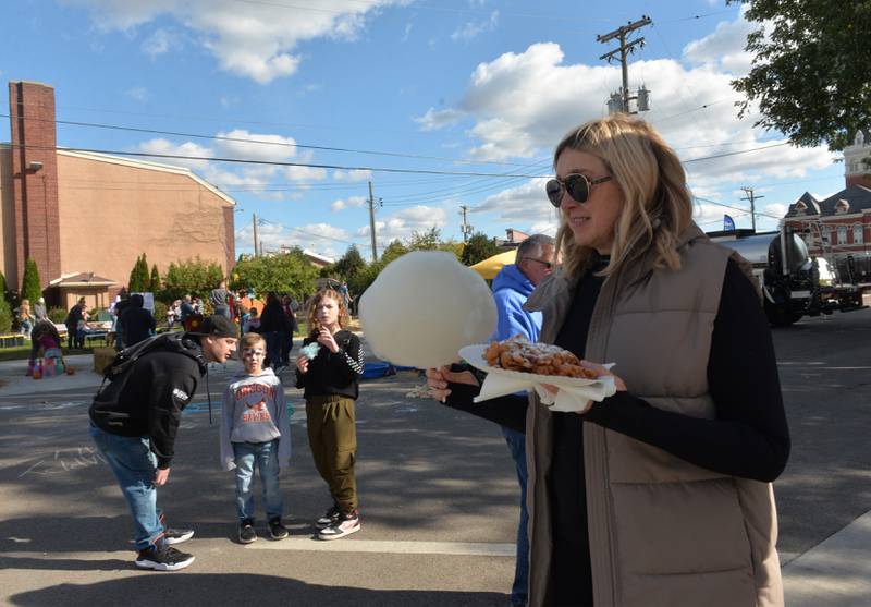 Photos Autumn on Parade Saturday Shaw Local