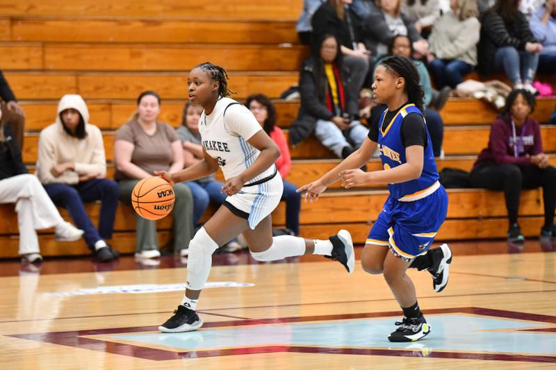 Kankakee's Benkwasha Stroud brings the ball up Thursday, Feb. 6, 2025, during the Kays' 49-15 victory over Crete-Monee.