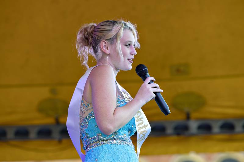 Kaitlyn Dempsey, a senior at Amboy High School, introduces herself Thursday, Aug. 21, 2025, during the 2025 Miss Amboy pageant.