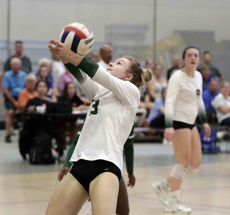 Brian Hill/bhill@dailyherald.com
Waubonsie Valley’s Katie Godo (13) returns a shot from Wheaton North Saturday September 17, 2022 in Warrenville.