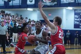 Boys basketball: Andrew Wiggins, Oswego East get back on track, beat Yorkville