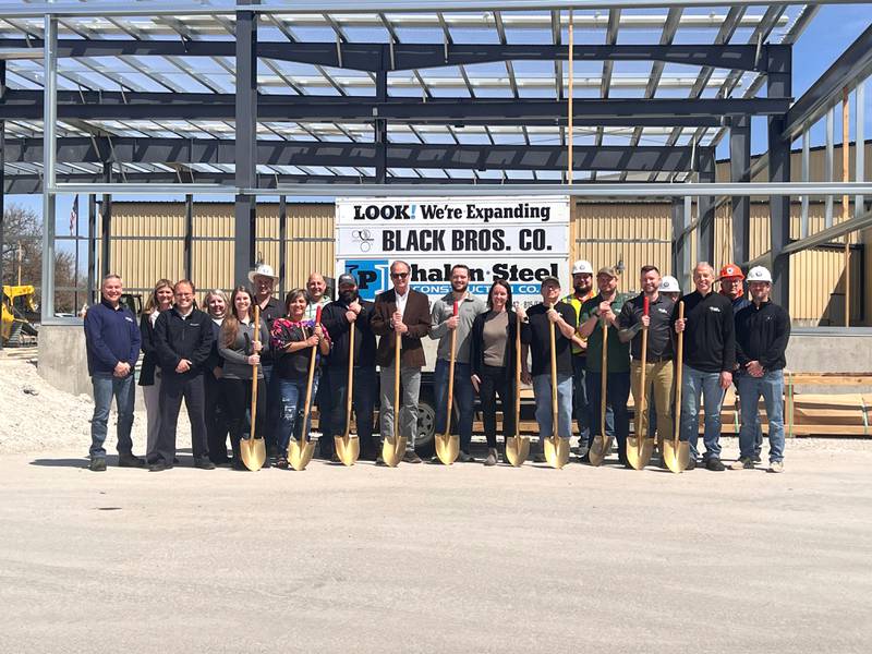 Black Bros. ownership and key team members gathered with Mendota city officials and employees of Phalen Steel Construction Company on Thursday, April 25, 2024, for a commemorative groundbreaking.