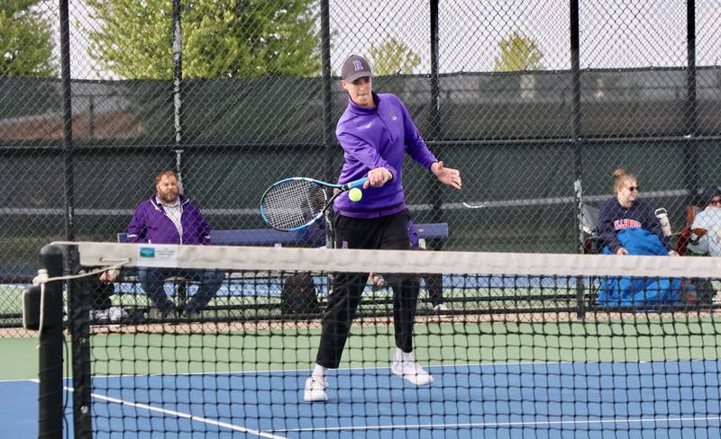 Rochelle's Noah McKinney hits a shot during the Hubs' dual meet with St. Bede.