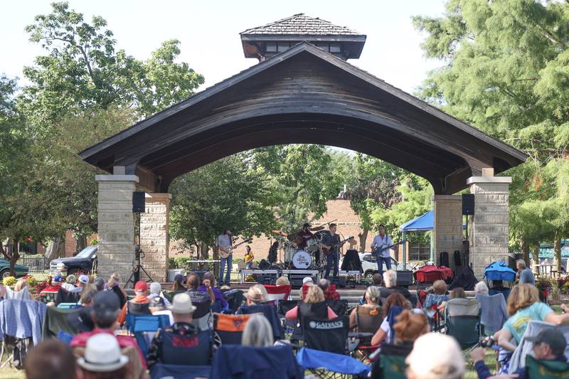 Musical lovers pack the lawn at Bicentennial park for the 6th Annual Joliet Blues Festival on Saturday, Aug. 10, 2024 at Bicentennial Park.