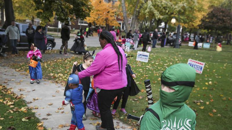 Here are Halloween trick-or-treat times in Will County