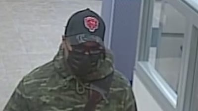 FBI releases photos of suspect in St. Charles armed bank robbery, seeks public help