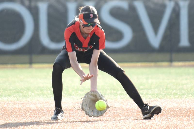 Beecher's Elena Kvasnicka fields a ground ball during the Class 2A State semifinals against Auburn Friday, June 6, 2025 at the Louisville Slugger Complex in Peoria.