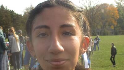 Willowbrook’s Amelie Ojeda counts another historic accomplishment, becomes school’s first sectional XC champ