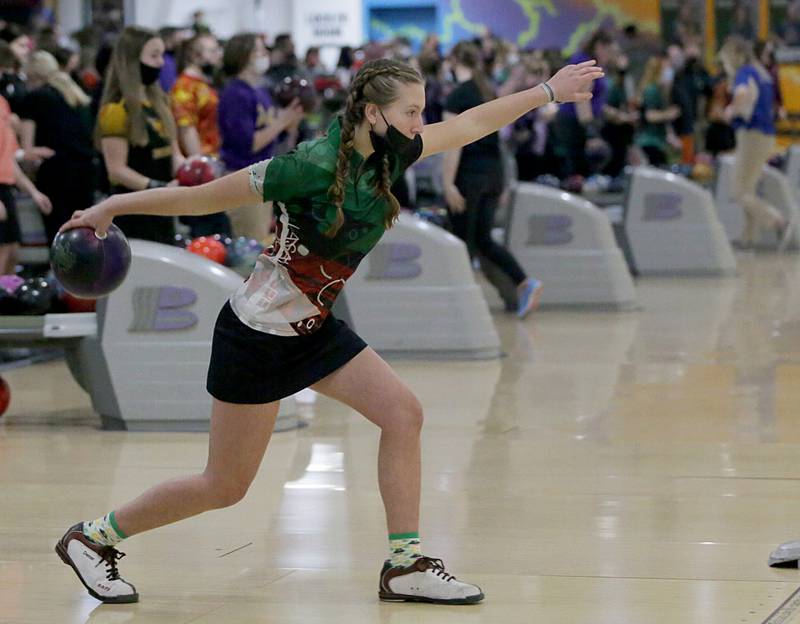 L-P's Olivia Weber sends the ball down the lane at Illinois Valley Super Bowl on Saturday, Feb. 12, 2022 in Peru.