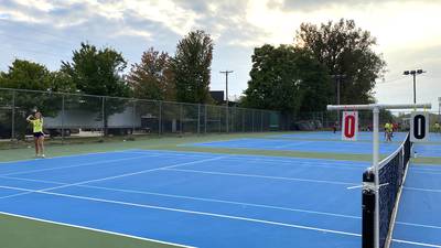 Girls tennis: Mendota edges Streator in tiebreaker-filled meeting, 4-1
