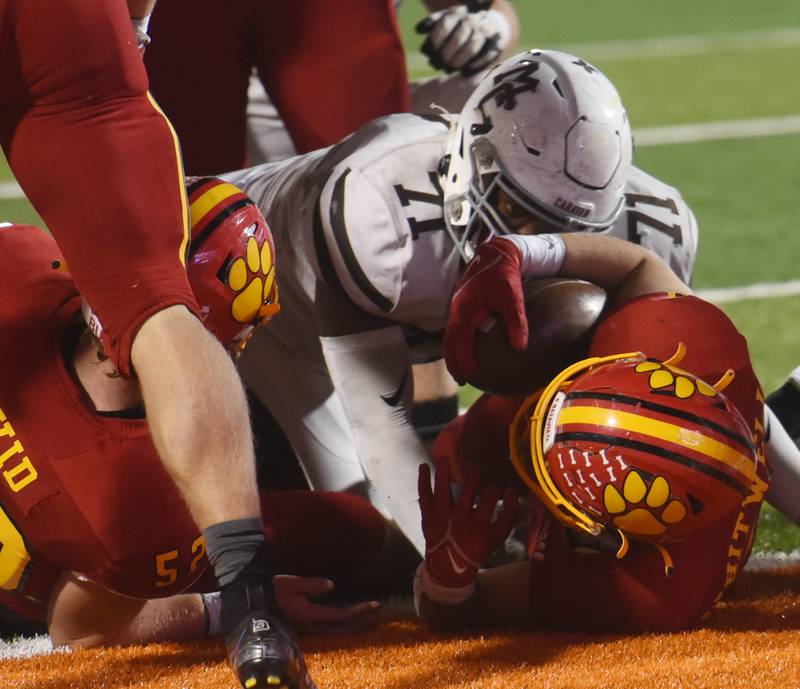 Photos Batavia and Mount Carmel meet in Class 7A state championship