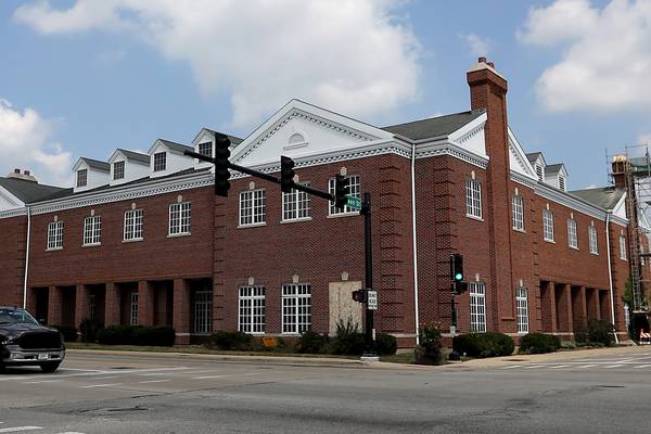 Plan for apartments at former McHenry bank building advances to City Council
