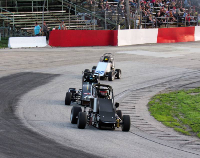 #8 Scott Dunning leads heat two of the Midget car races.