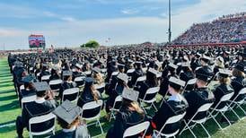 Minooka Community High School announces valedictorian and salutatorian