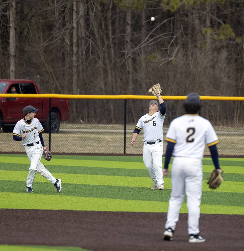 Sterling’s Lincoln Davis camps under a fly ball in right against Newman Tuesday, March 18, 2025.