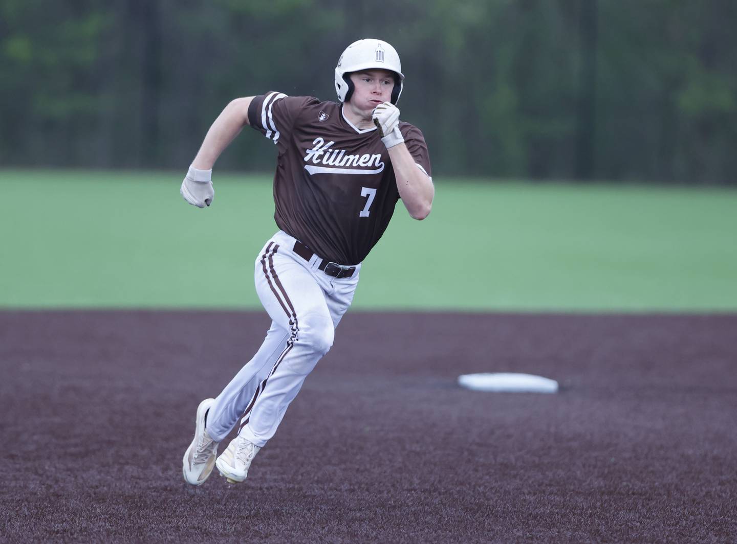Joliet Catholic's Steve Martin (7) rounds second during the varsity baseball game on Wednesday, April 20, 2025 between Nazareth and Joliet Catholic academies in La Grange Park.
