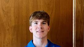 No streaks, all shine: Dixon teen starts window-washing business